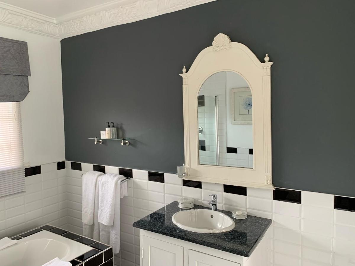 Valdior Guest House Umhlanga Rocks Екстериор снимка