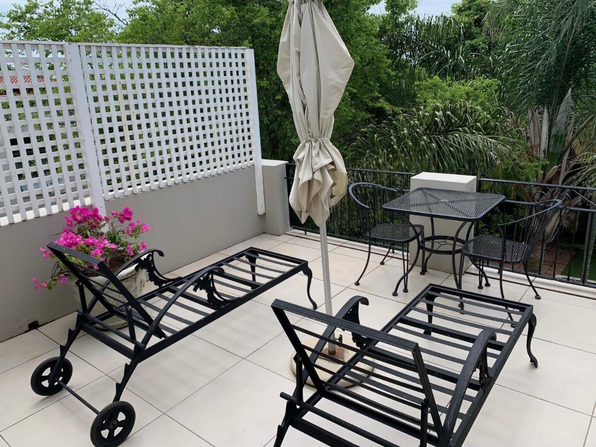 Valdior Guest House Umhlanga Rocks Екстериор снимка